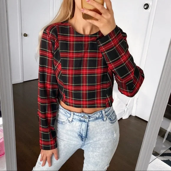 β€οΈ ZARA RED BLACK PLAID LONG SLEEVE CROP TOP! - Picture 1 of 13